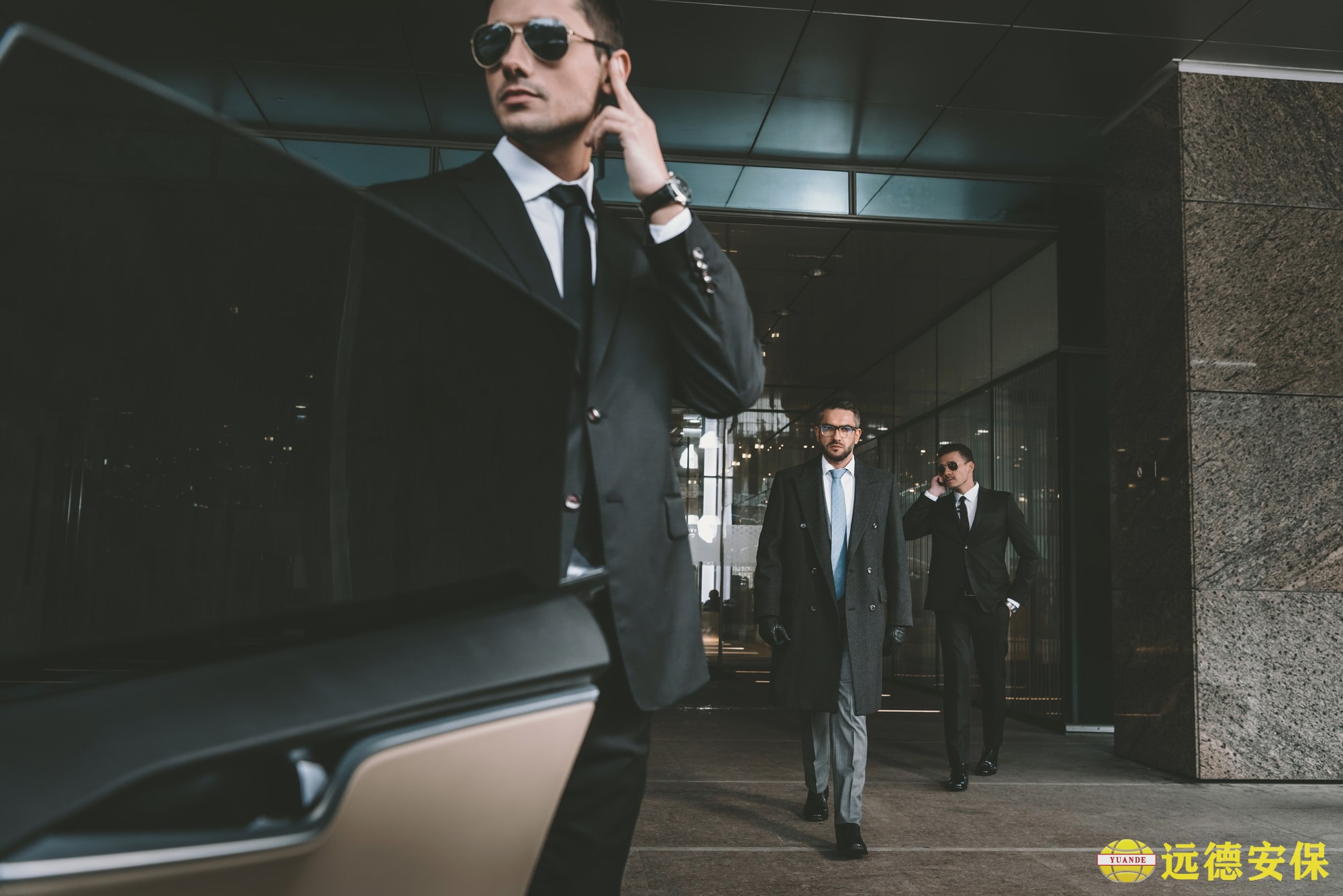 国庆后上海多家外企超市合作专业保安公司，以加强防护